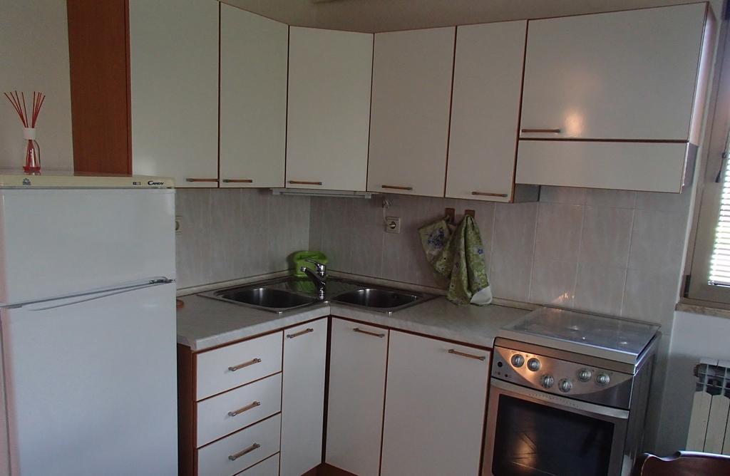 Apartment Eni 로비니 객실 사진