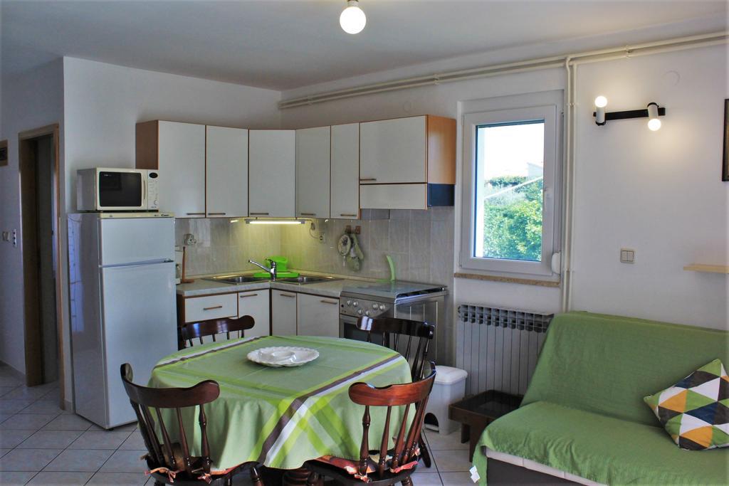 Apartment Eni 로비니 외부 사진